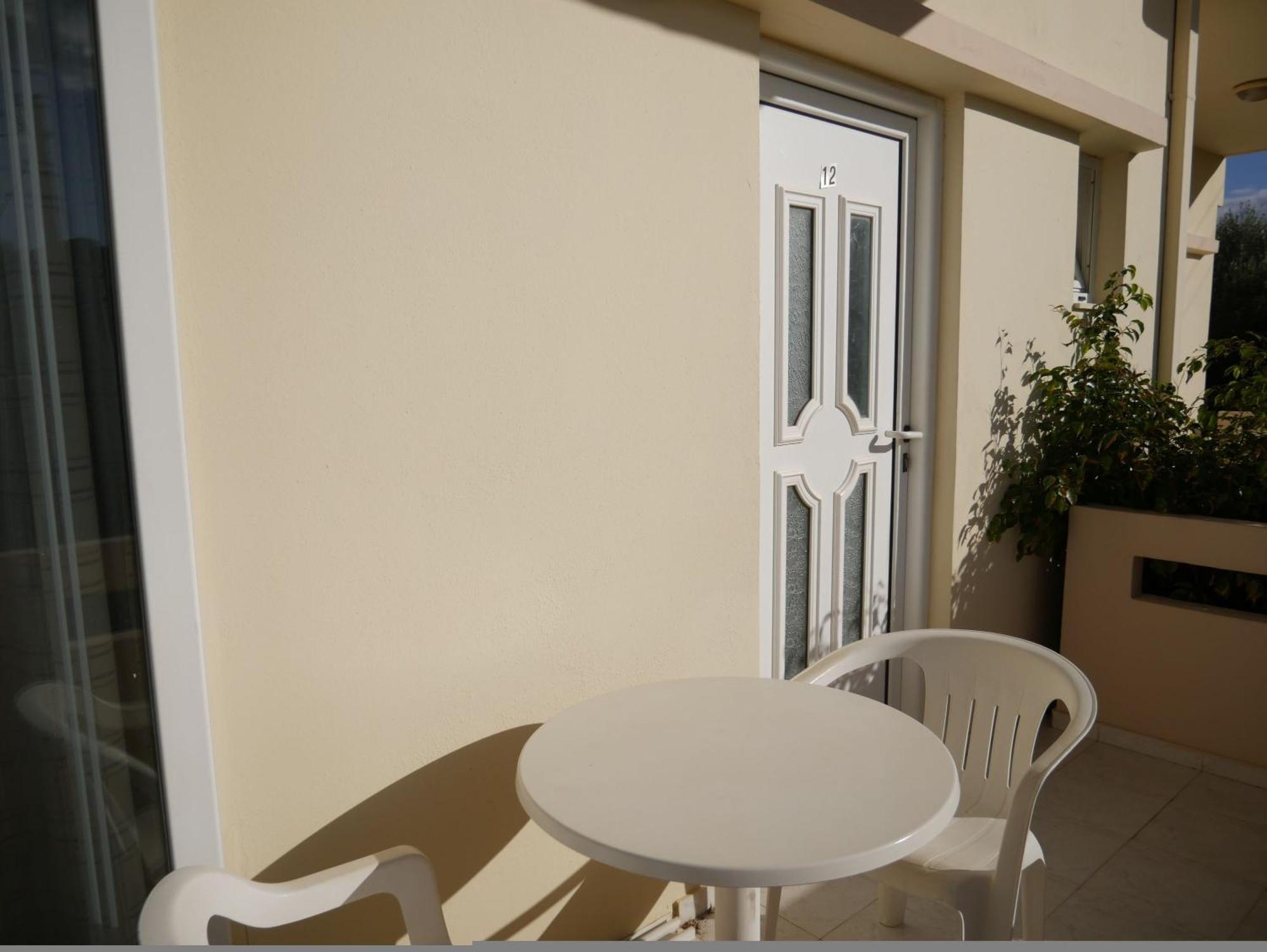 Litinas Apartments With Pool Agia Marina Buitenkant foto