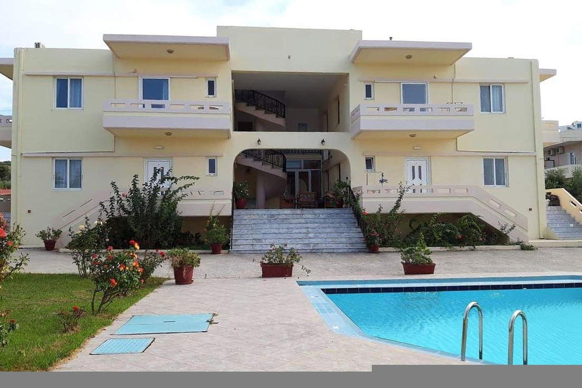 Litinas Apartments With Pool Agia Marina Buitenkant foto