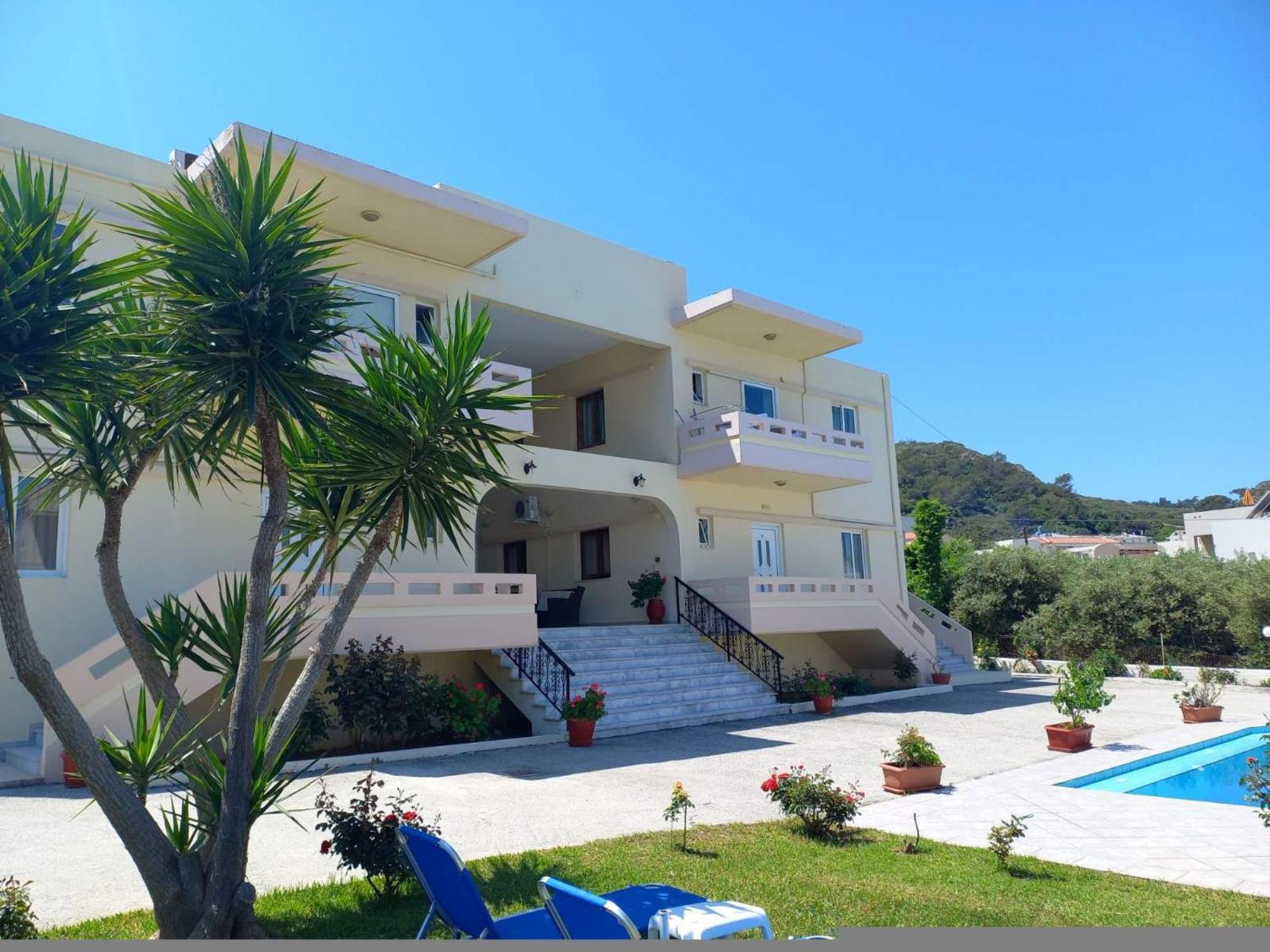 Litinas Apartments With Pool Agia Marina Buitenkant foto
