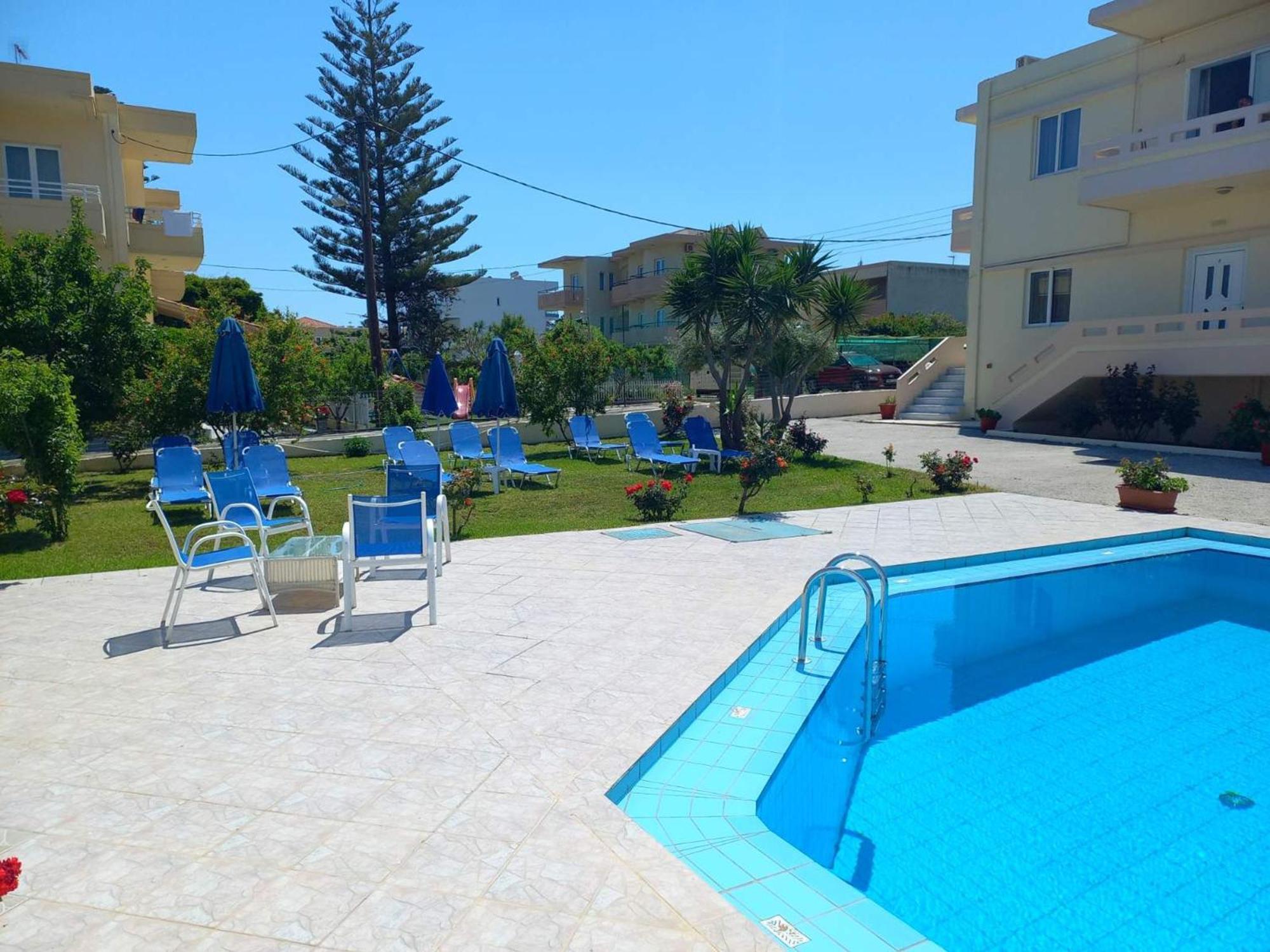 Litinas Apartments With Pool Agia Marina Buitenkant foto